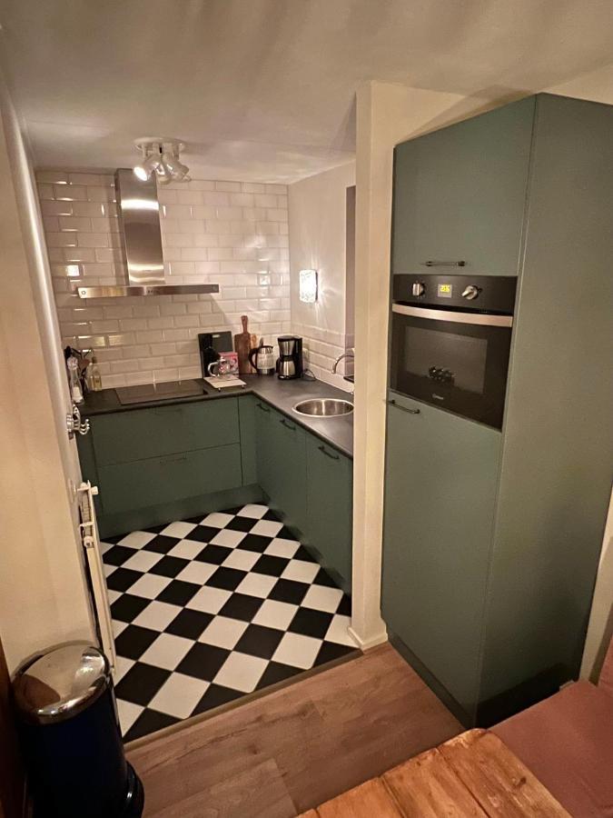 Supergezellig Vakantiehuis Met Hele Grote Tuin Bij Nijmegen Ewijk Esterno foto