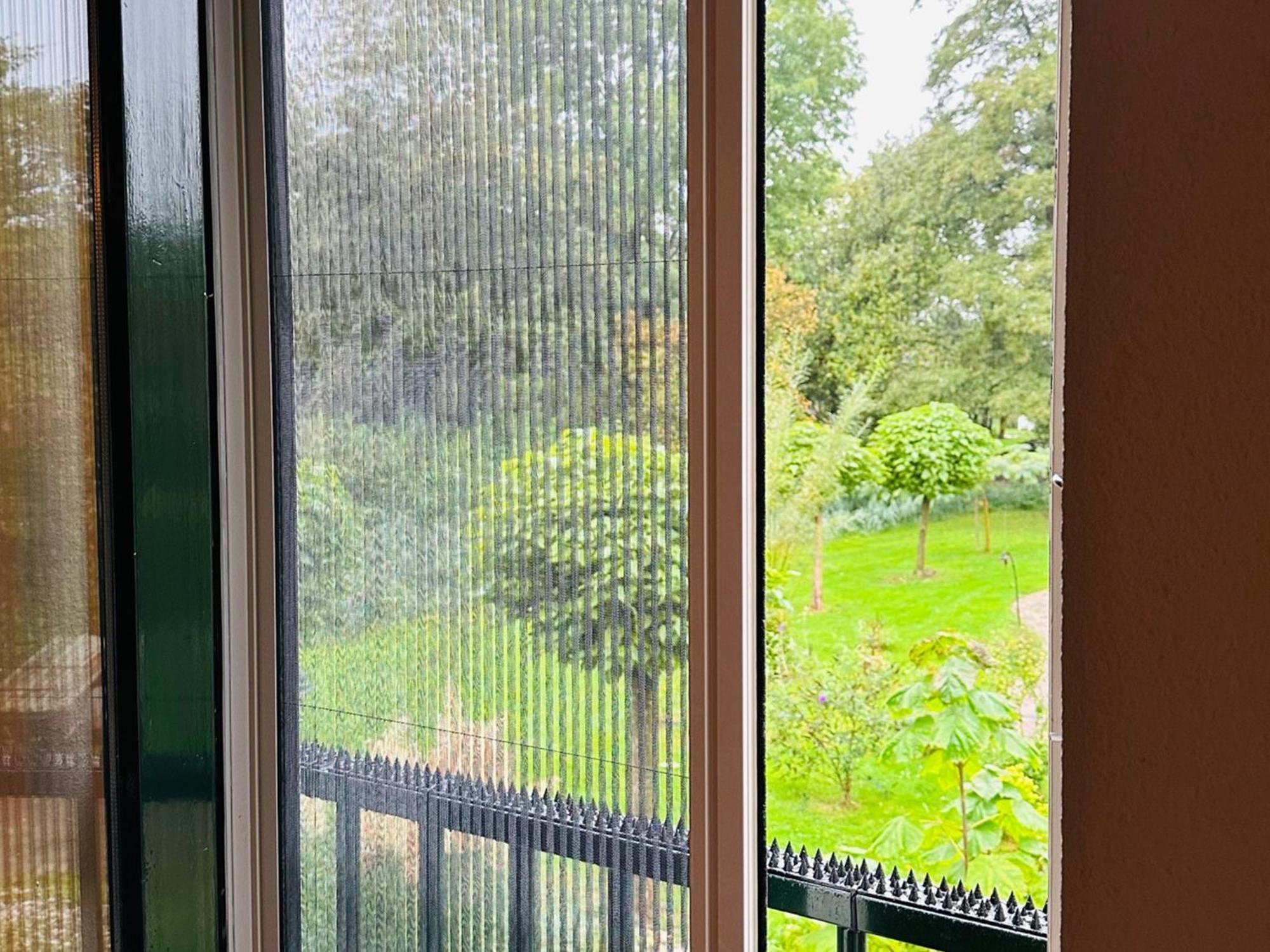 Supergezellig Vakantiehuis Met Hele Grote Tuin Bij Nijmegen Ewijk Esterno foto